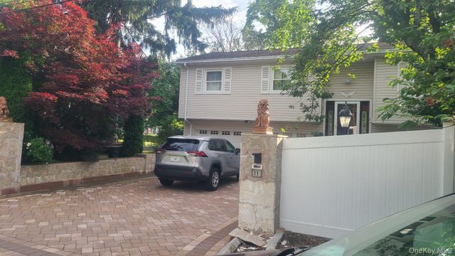 11 De Clark Place, Nanuet, NY 10954