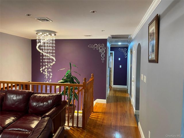 11 De Clark Place, Nanuet, NY 10954