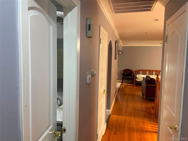 11 De Clark Place, Nanuet, NY 10954