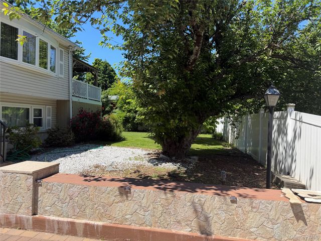 11 De Clark Place, Nanuet, NY 10954