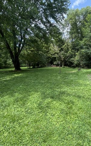 1693 US-60, Ledbetter, KY 42058