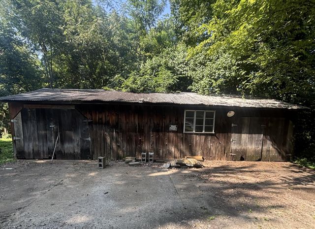1693 US-60, Ledbetter, KY 42058