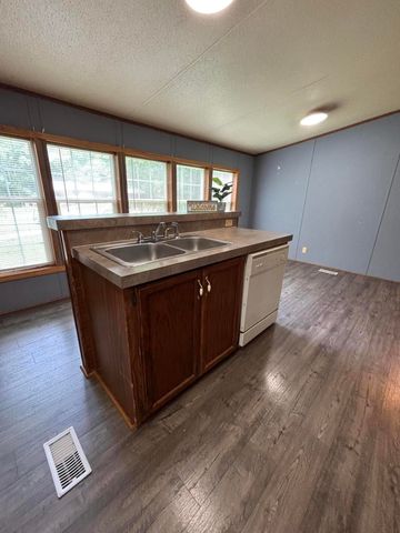 1693 US-60, Ledbetter, KY 42058