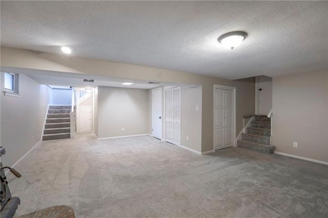 201 S Shrank Avenue, Independence, MO 64056