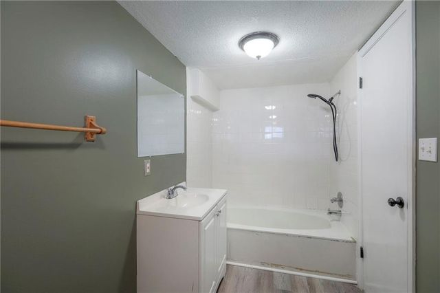 201 S Shrank Avenue, Independence, MO 64056