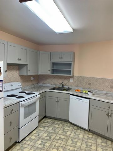 1710 NE 191st St 412-3, Miami, FL 33179