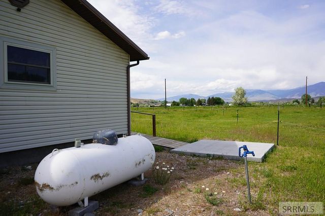 5 Dance Lane, Salmon, ID 83467