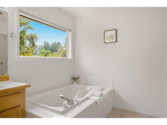 18202 Se SWANSON Ln, Milwaukie, OR 97267