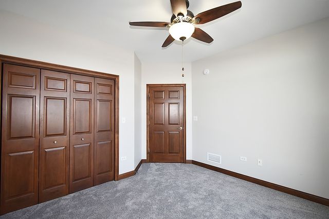 160 S River Street 311, Aurora, IL 60506