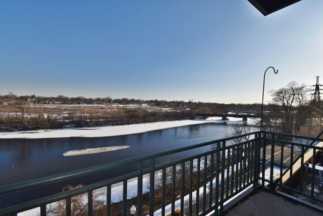 160 S River Street 311, Aurora, IL 60506