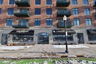 160 S River Street 311, Aurora, IL 60506