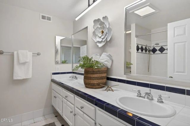 1121 N Modesto Avenue, Camarillo, CA 93010