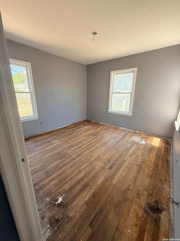 705 CRAVENS AVE, San Antonio, TX 78223