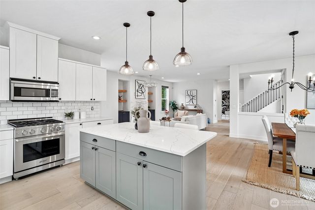 2166 NE Morgan Lane, Issaquah, WA 98029