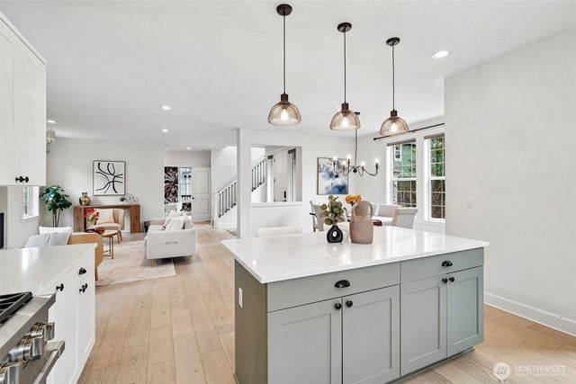 2166 NE Morgan Lane, Issaquah, WA 98029