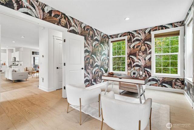 2166 NE Morgan Lane, Issaquah, WA 98029