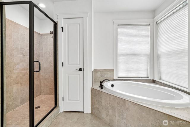 2166 NE Morgan Lane, Issaquah, WA 98029