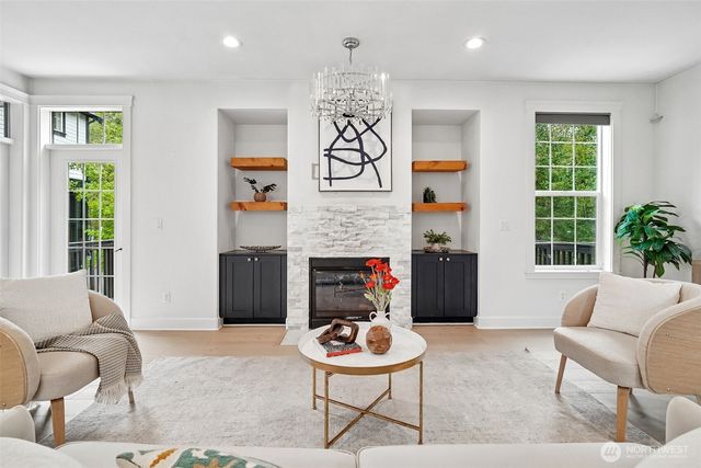 2166 NE Morgan Lane, Issaquah, WA 98029