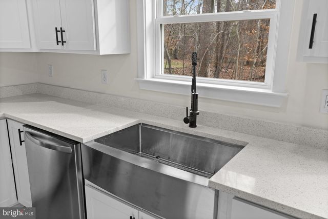 106 NEEDWOOD DR, Ruther Glen, VA 22546