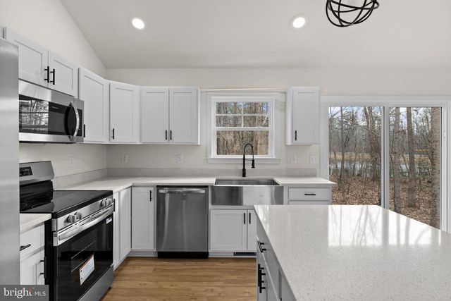 106 NEEDWOOD DR, Ruther Glen, VA 22546