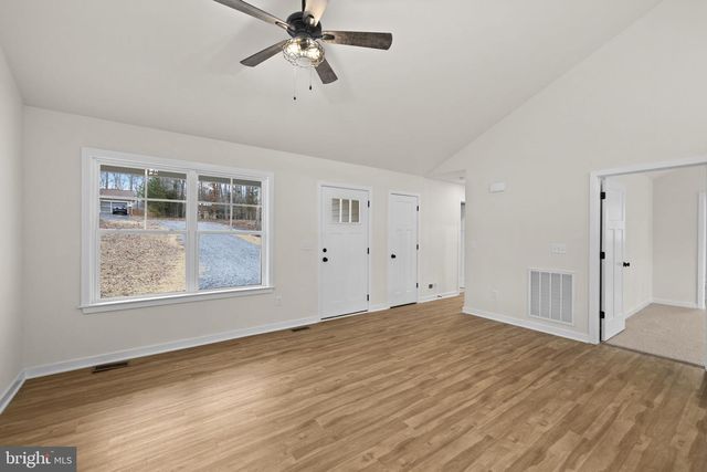 106 NEEDWOOD DR, Ruther Glen, VA 22546