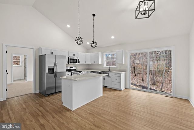 106 NEEDWOOD DR, Ruther Glen, VA 22546