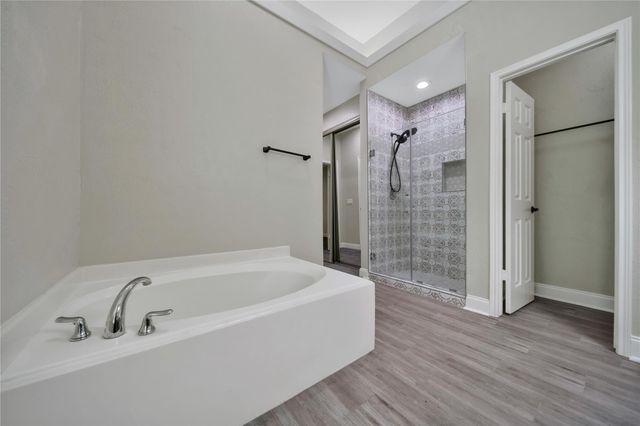11 Windledge Place, The Woodlands, TX 77381