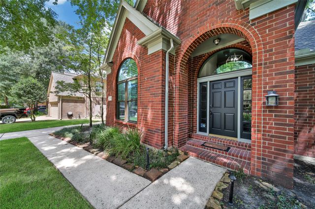 11 Windledge Place, The Woodlands, TX 77381