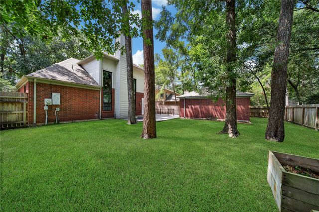 11 Windledge Place, The Woodlands, TX 77381