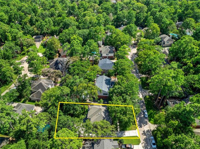 11 Windledge Place, The Woodlands, TX 77381
