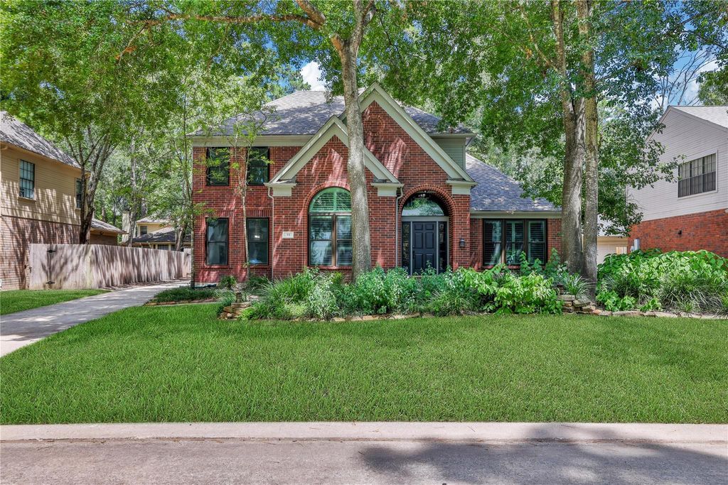 11 Windledge Place, The Woodlands, TX 77381