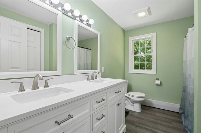 42 Wilbur St, Worcester, MA 01606