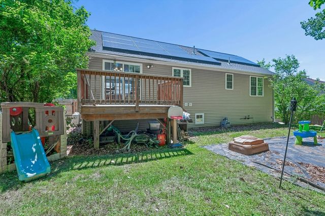 42 Wilbur St, Worcester, MA 01606