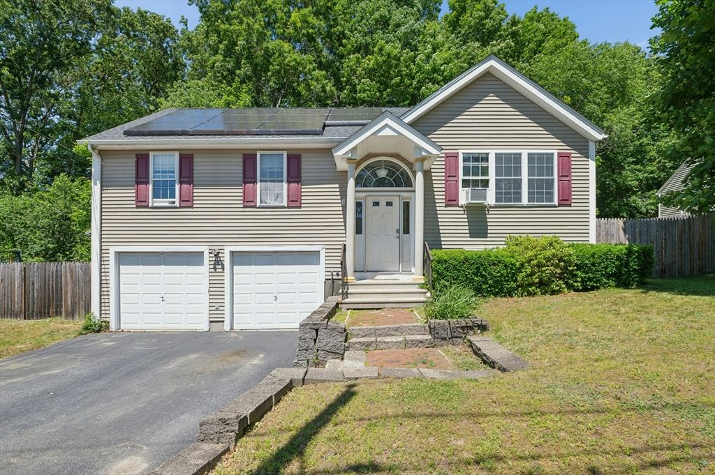 42 Wilbur St, Worcester, MA 01606