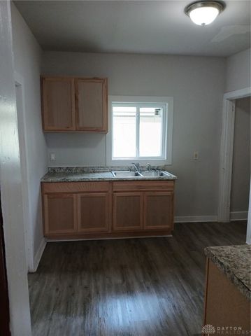 43 Knecht Drive, Dayton, OH 45405