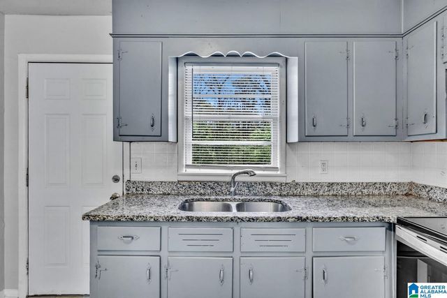 6737 FRANKFORT AVENUE, Birmingham, AL 35212