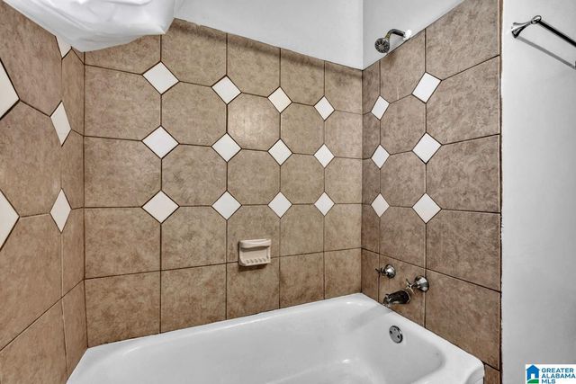 6737 FRANKFORT AVENUE, Birmingham, AL 35212