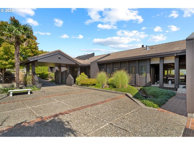 13237 KNAUS Rd, Lake Oswego, OR 97034