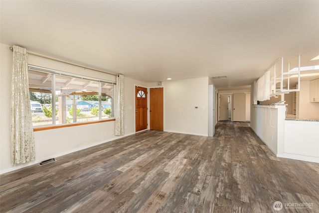 20 Elizabeth Lane, Sequim, WA 98382