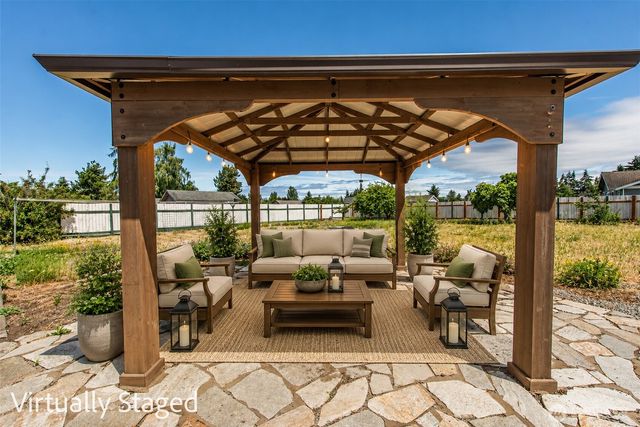 20 Elizabeth Lane, Sequim, WA 98382