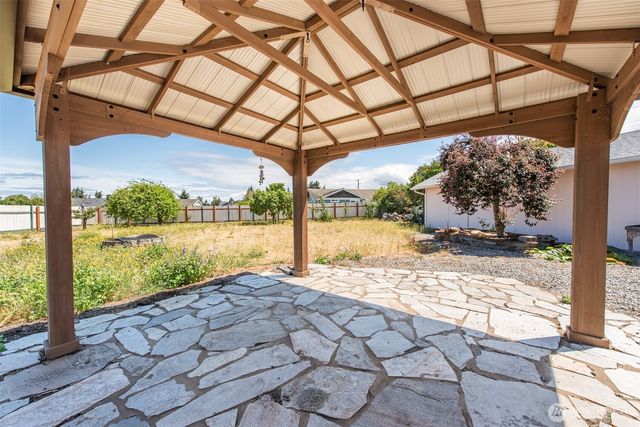 20 Elizabeth Lane, Sequim, WA 98382