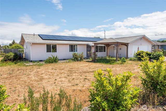 20 Elizabeth Lane, Sequim, WA 98382