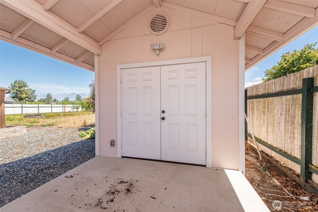 20 Elizabeth Lane, Sequim, WA 98382