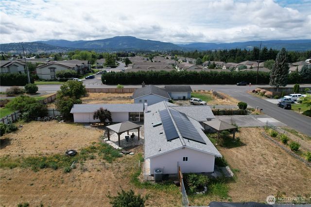 20 Elizabeth Lane, Sequim, WA 98382