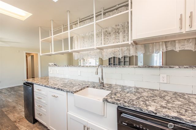 20 Elizabeth Lane, Sequim, WA 98382