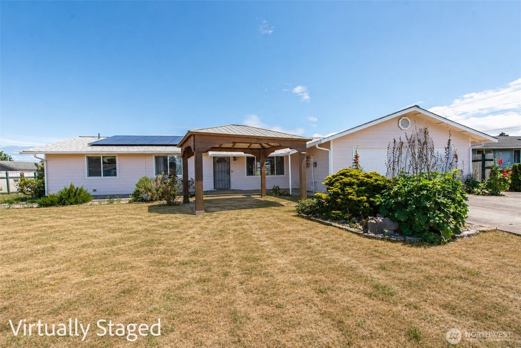 20 Elizabeth Lane, Sequim, WA 98382