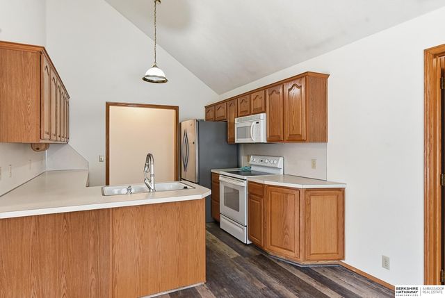 8110 Potter Street, Omaha, NE 68122