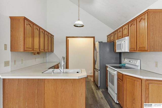 8110 Potter Street, Omaha, NE 68122