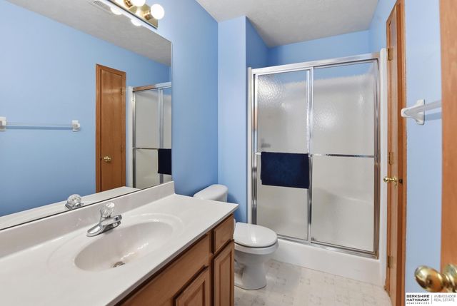 8110 Potter Street, Omaha, NE 68122