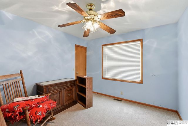 8110 Potter Street, Omaha, NE 68122